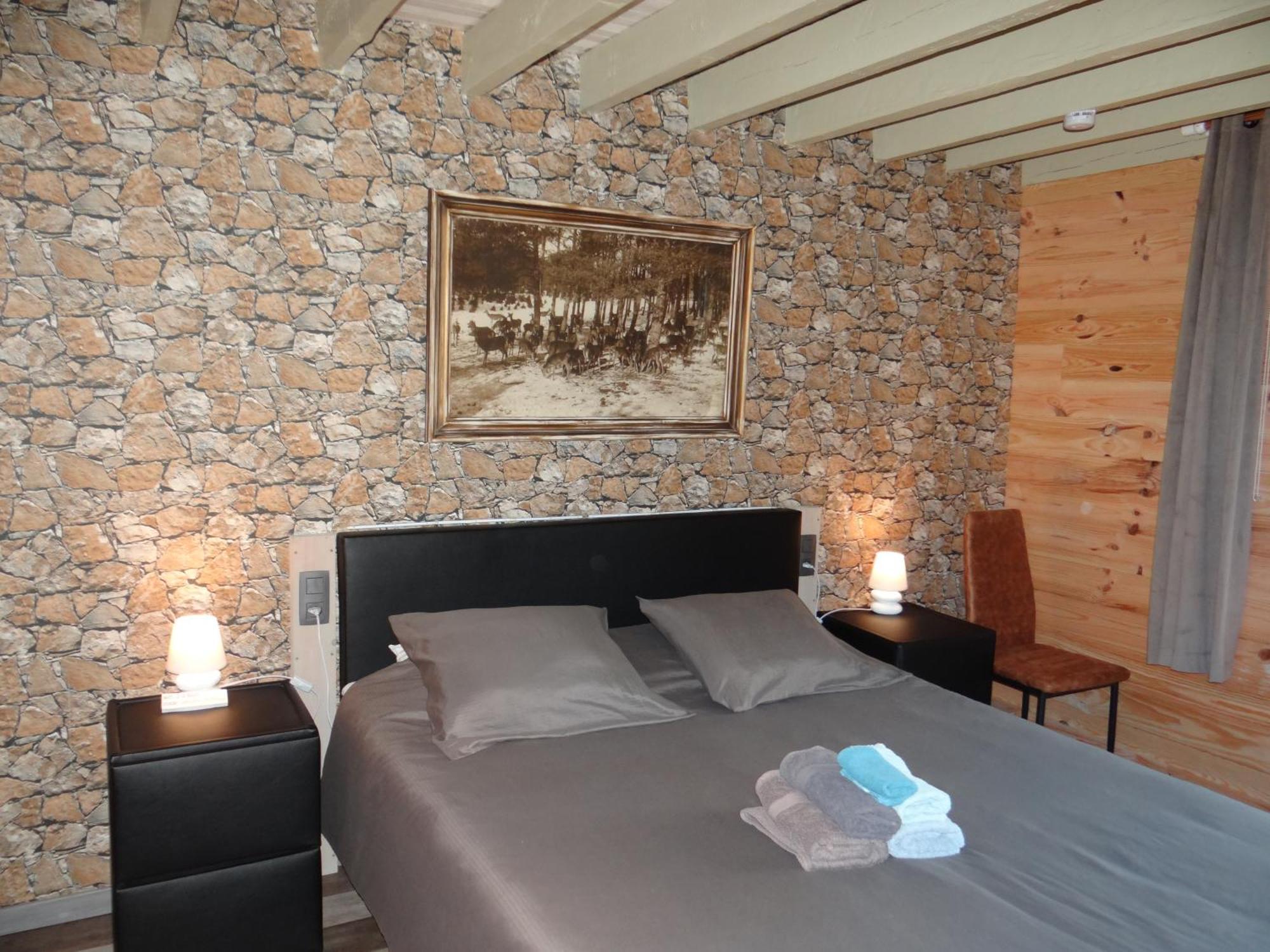 B&B Le Bruissement Bievre Exterior photo