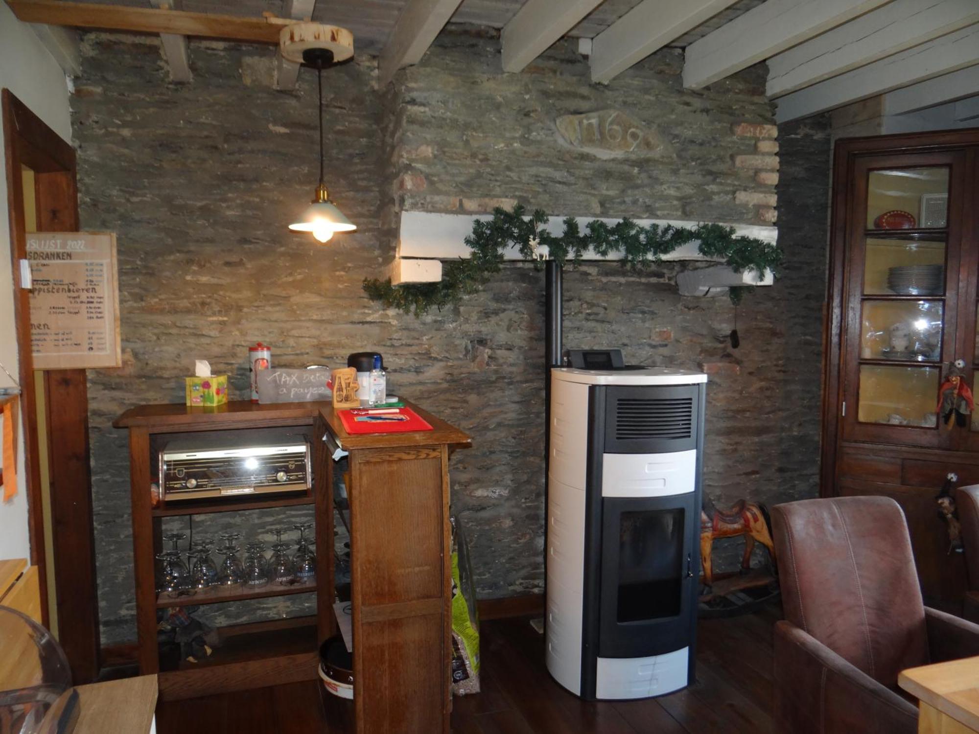B&B Le Bruissement Bievre Exterior photo